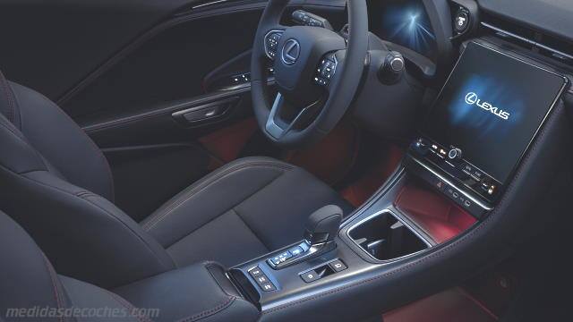 Detalle interior del Lexus LBX
