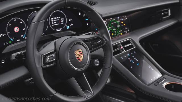 Detalle interior del Porsche Taycan Sport Turismo