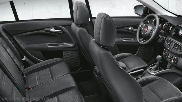 Interior Fiat Tipo SW 2016