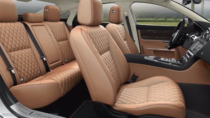 Interior Jaguar XJ LWB 2015