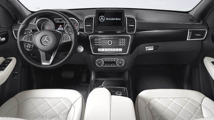 Salpicadero Mercedes-Benz GLE Coupé 2015