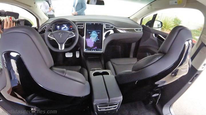 Salpicadero Tesla Model X 2016
