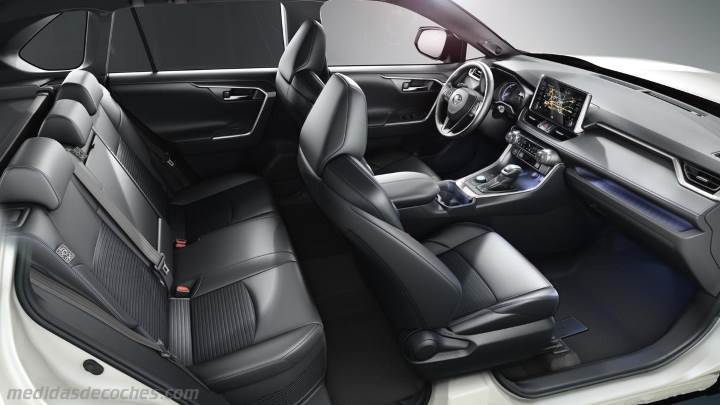 Interior Toyota RAV4 2019