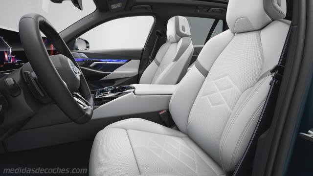 Detalle interior del BMW i5 Touring