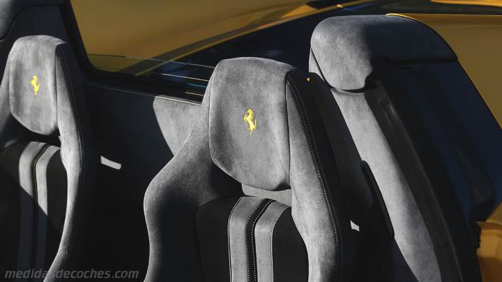 Detalle interior del Ferrari 488 Pista Spider
