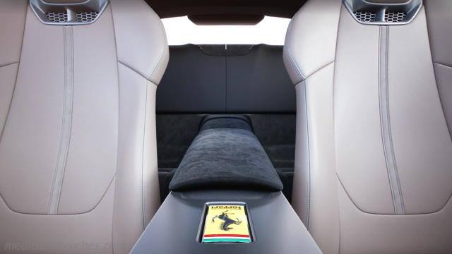 Detalle interior del Ferrari Amalfi