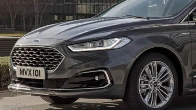 Detalle exterior del Ford Mondeo