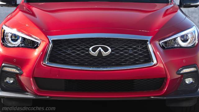 Detalle exterior del Infiniti Q50