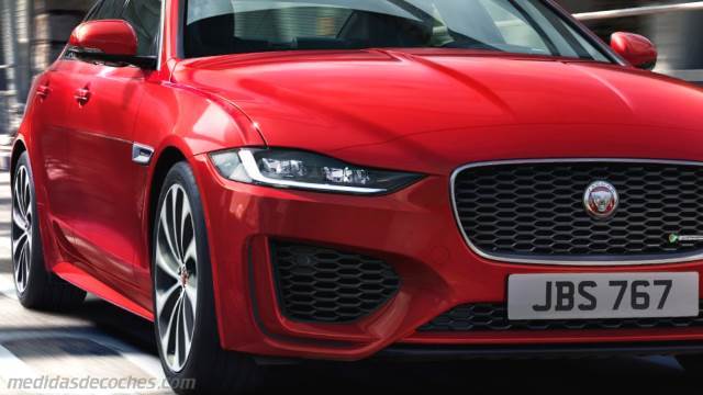 Detalle exterior del Jaguar XE
