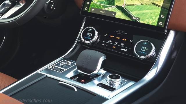 Detalle interior del Jaguar XF
