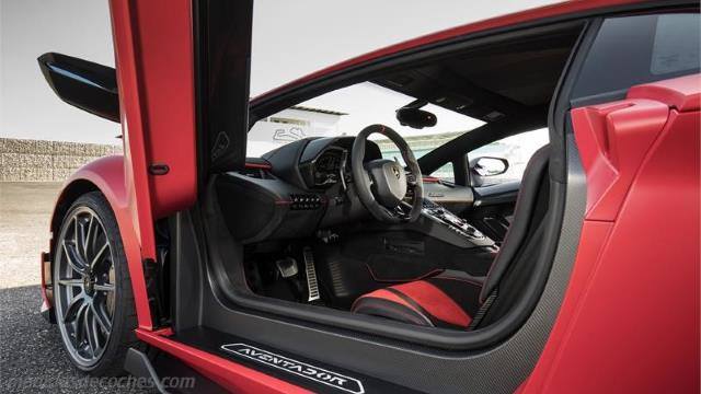 Detalle interior del Lamborghini Aventador SVJ