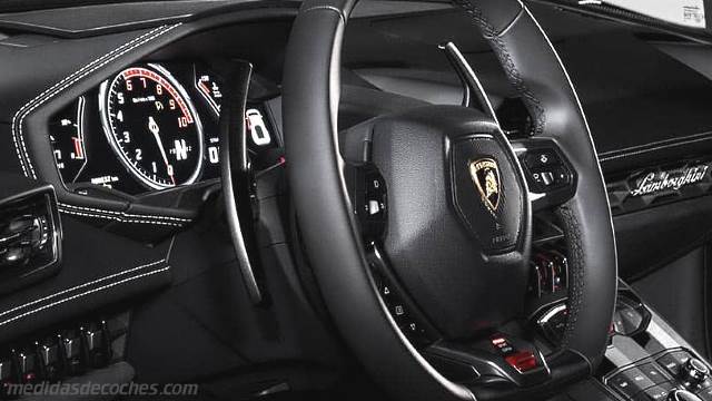 Detalle interior del Lamborghini Huracán Coupé