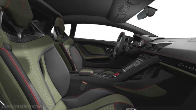 Detalle interior del Lamborghini Huracán Sterrato