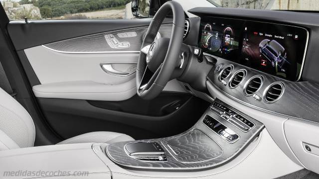 Detalle interior del Mercedes-Benz E All-Terrain