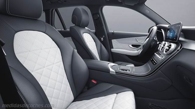 Detalle interior del Mercedes-Benz GLC SUV