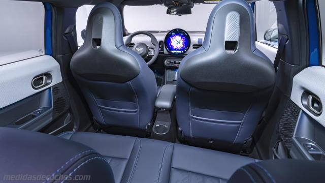 Detalle interior del MINI Cooper 5 puertas