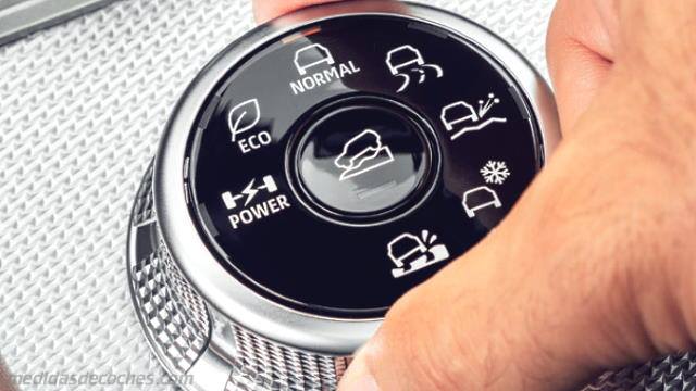 Detalle interior del Mitsubishi Outlander