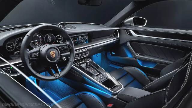 Detalle interior del Porsche 911 Turbo