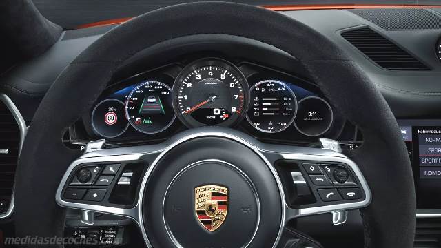 Detalle interior del Porsche Cayenne Coupé