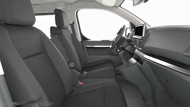 Detalle interior del Toyota Proace Verso Media
