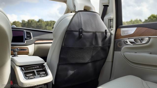 Detalle interior del Volvo V90 Cross Country