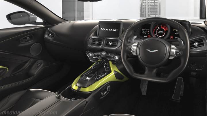 Resultado de imagen de aston martin vantage INTERIOR