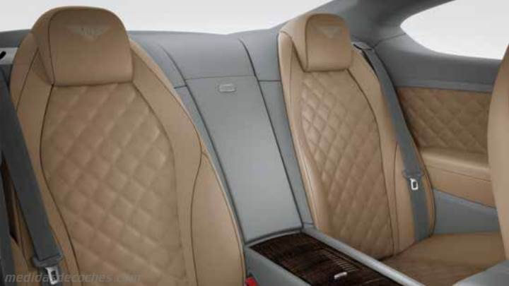 Interior Bentley Continental GT 2015