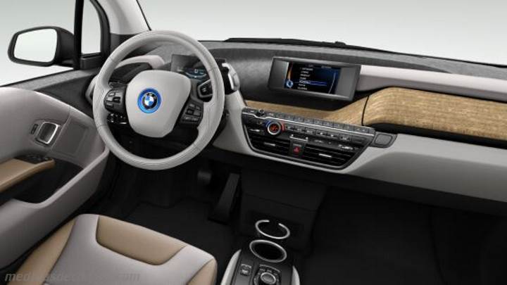 Salpicadero BMW i3 2013