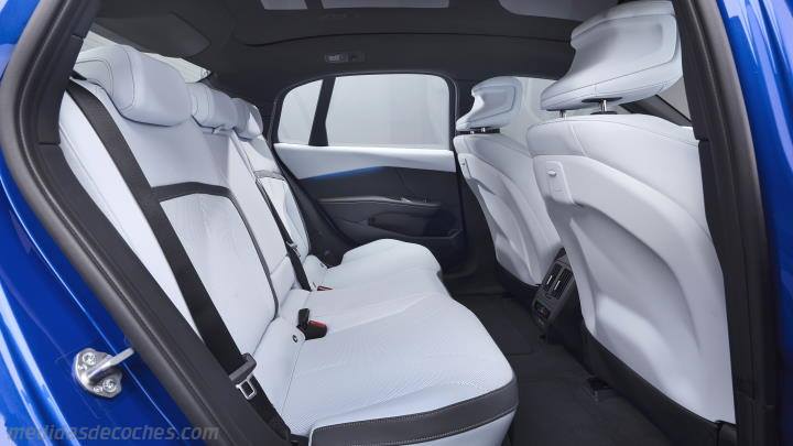 Interior BMW i4 2026
