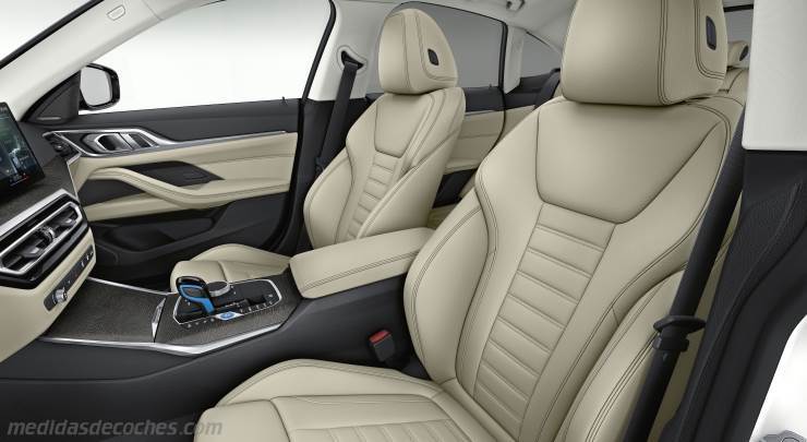 Interior BMW i4 2022
