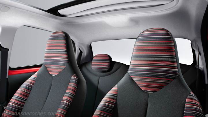 Interior Citroen C1 2014