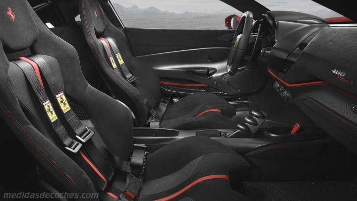 Interior Ferrari 488 Pista 2018