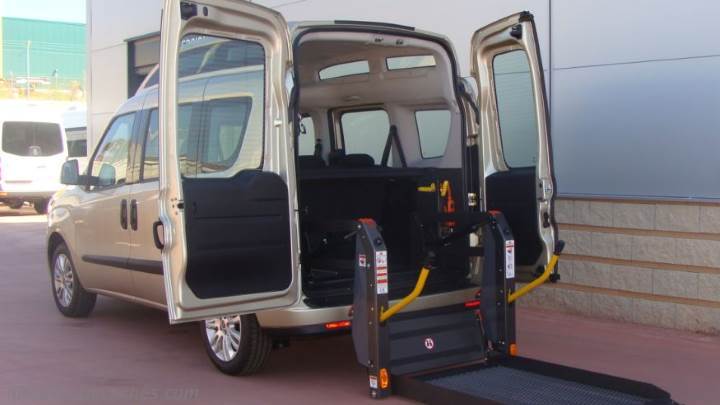 Maletero Fiat Doblò Maxi XL 2015