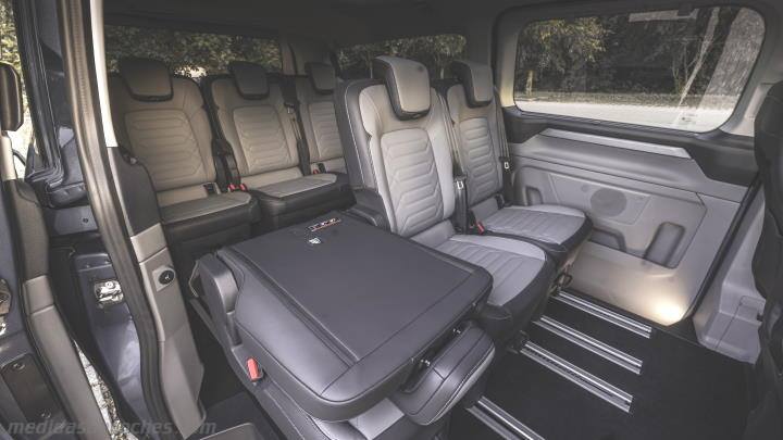 Interior Ford Grand Tourneo Custom 2023