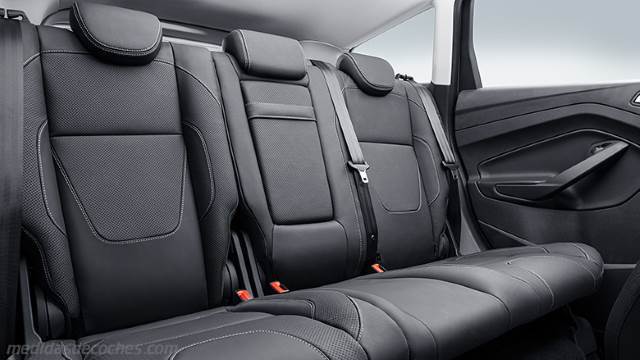 Interior Ford Kuga 2013