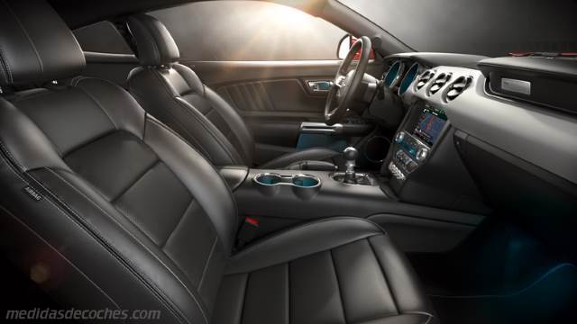 Interior Ford Mustang 2015