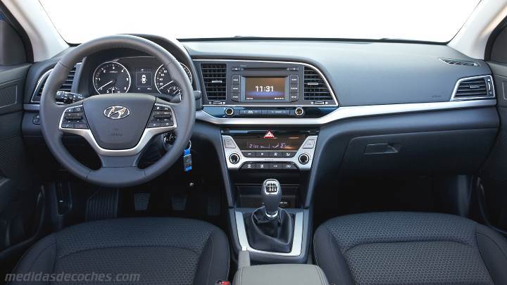 Salpicadero Hyundai Elantra 2016
