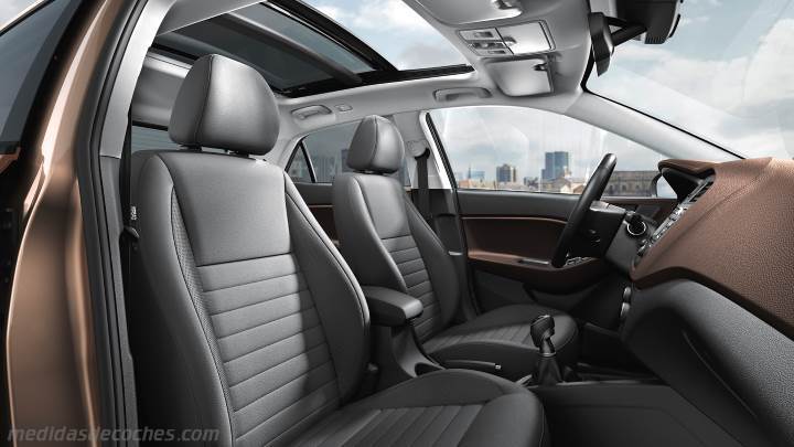 Interior Hyundai i20 2015