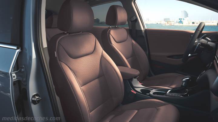 Interior Hyundai IONIQ 2020