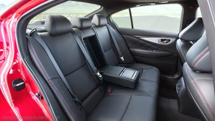 Interior Infiniti Q50 2018