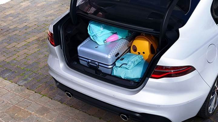 Maletero Jaguar XE 2019