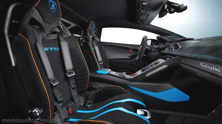 Interior Lamborghini Huracán STO 2021