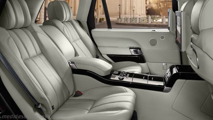 Interior Land-Rover Range Rover LWB 2013