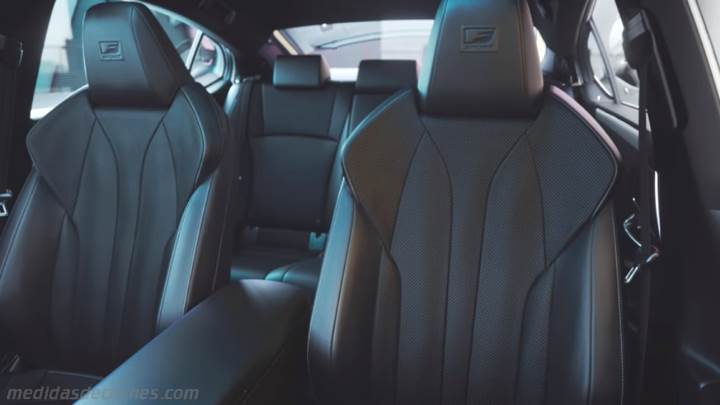 Interior Lexus ES 2019