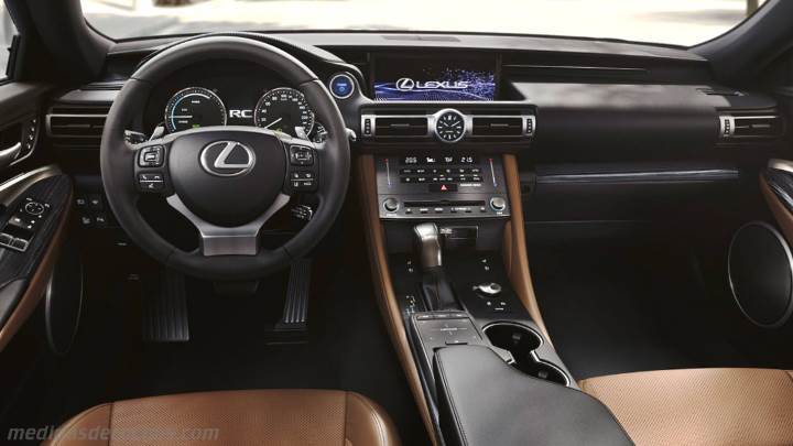 Salpicadero Lexus RC 2019