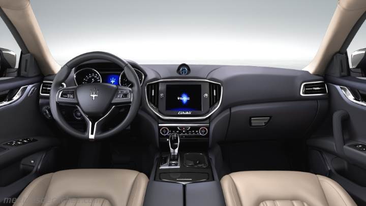 Salpicadero Maserati Ghibli 2013