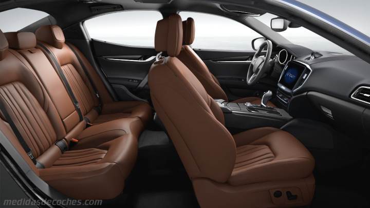 Interior Maserati Ghibli 2017