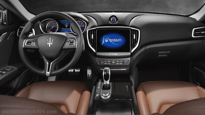 Salpicadero Maserati Ghibli 2017