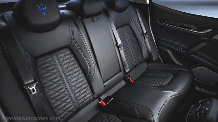 Interior Maserati Ghibli 2021