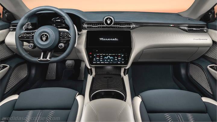 Salpicadero Maserati GranTurismo 2023
